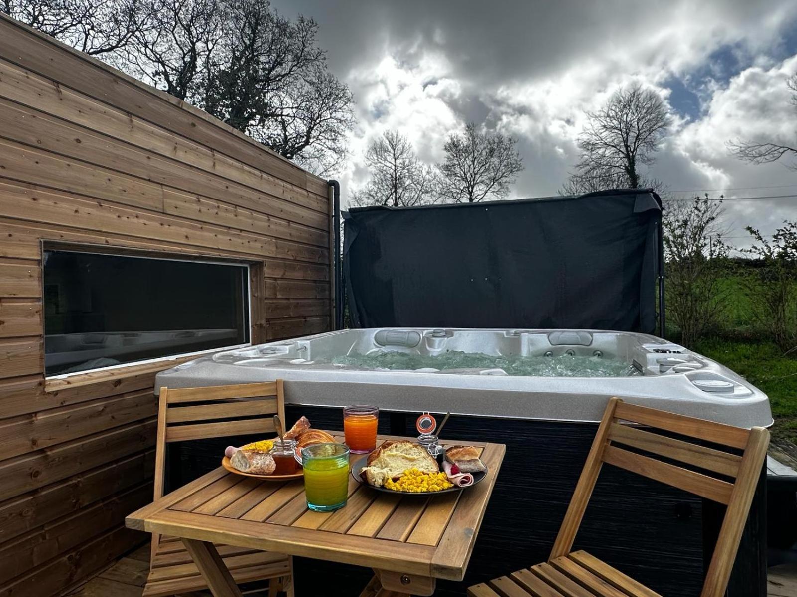 Bannalec La Cabane D'Emma Spa&Sauna Prive מראה חיצוני תמונה