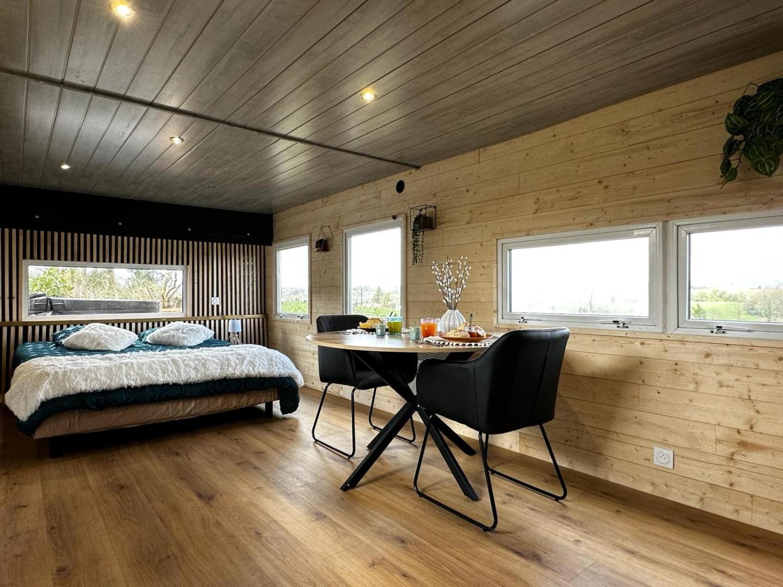 Bannalec La Cabane D'Emma Spa&Sauna Prive מראה חיצוני תמונה